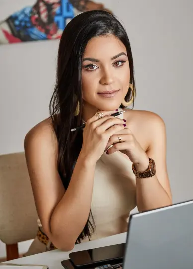 Dra Marcelly Ribeiro Magalhães